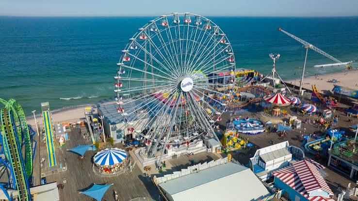 Casino Pier & Breakwater Beach Waterpark